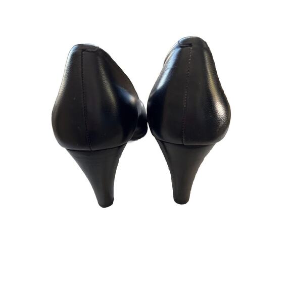Sofft Black Leather Heels 3” Round Toe Sz 9.5 Wide Classy Career Capsule Comfy - Picture 4 of 7